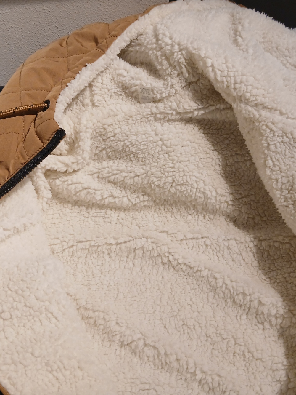 Free People Women’s Quilted Hooded Reversable Jacket with Sherpa Lining - Camel - Picture 5 of 8